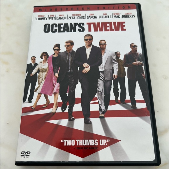 OCEAN’S TWELVE - Picture 1 of 3